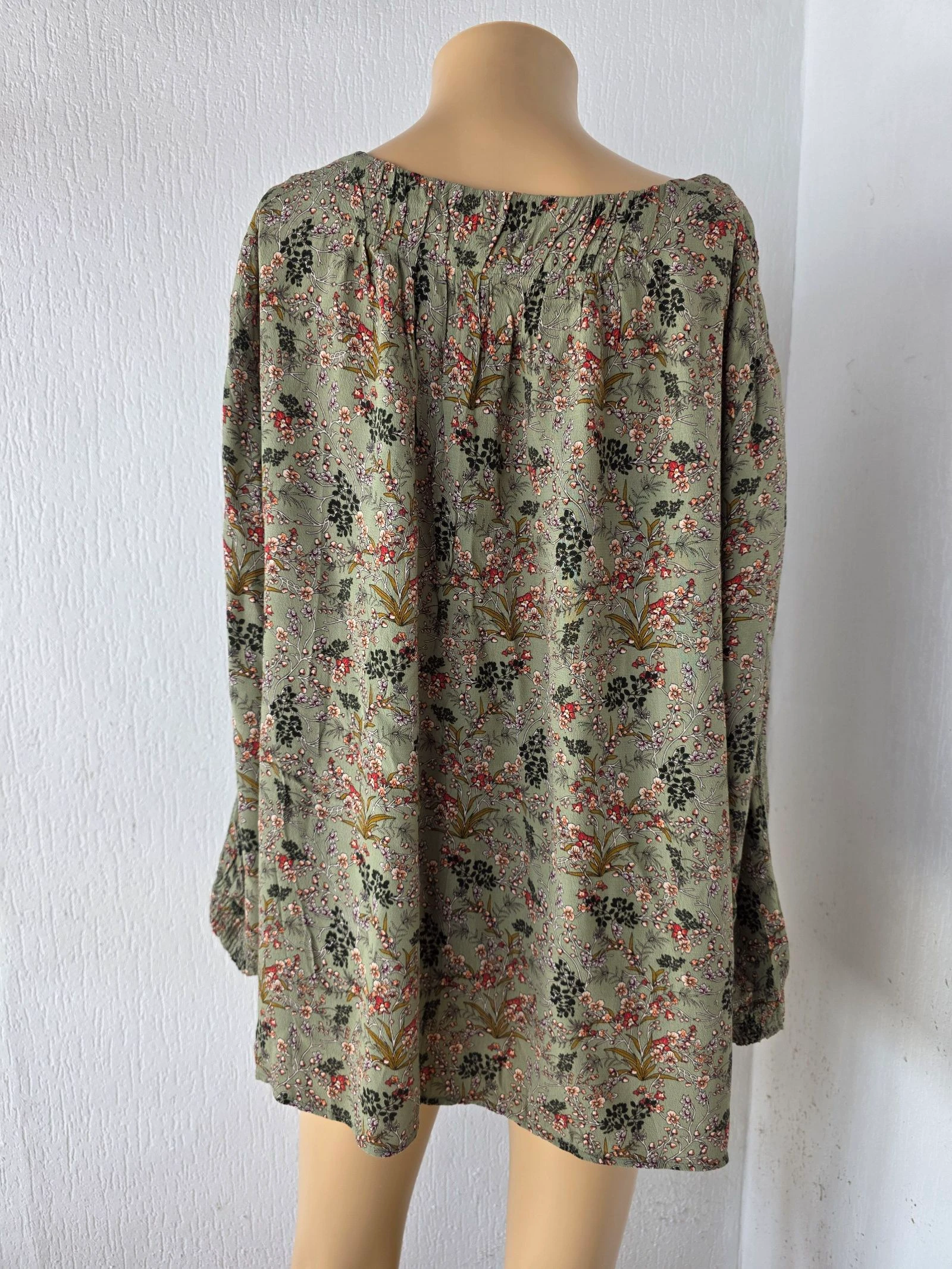 Blusa / túnica fluida com estampa floral boêmia campestre Maison 1.2.3 tamanho 42/44 – photo 4